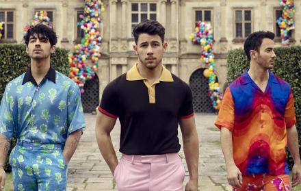 Jonas Brothers regresan con su nueva canción, “Sucker”
