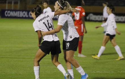 Corinthians goleó 4-0 al América de Cali y definirá ante Ferroviaria el título de la Copa Libertadores femenina.
