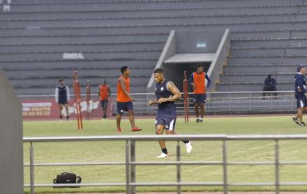 Movimiento. Valencia entrenó hasta ayer con el City; se unirá a la Tricolor mañana.