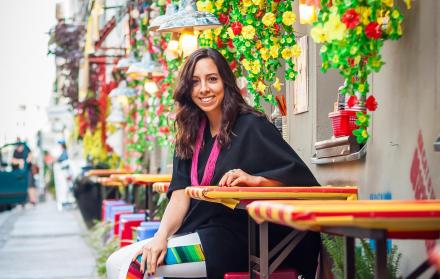 Estefanía es Máster en Business y Marketing Digital.