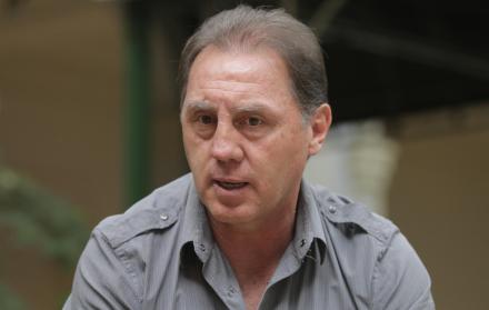 Imagen de archivo. Álex Aguinaga opina que hay otros profesionales que se ajustan más que Jurgen Klinsmann a las necesidades de la selección nacional.