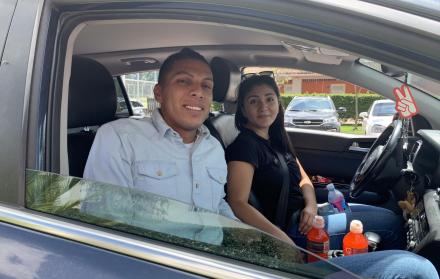 Respaldo. Luis Fernando León contará con el apoyo de su esposa, Irene Posligua, en la final de la Copa Sudamericana, el sábado en el estadio La Nueva Olla, de Paraguay.
