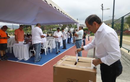 Los habitantes de la urbanización esperan que la nueva directiva logre una mayor integración de la comunidad.