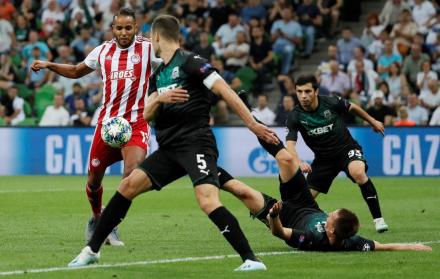 Krasnodar enfrentó a Olympiacos, este martes. Durante el encuentro Cristian Ramírez estuvo en el banco de suplentes.