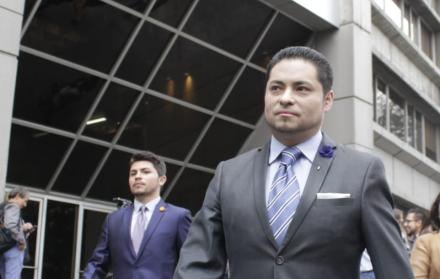 Marcelo Halló, pone una denuncia en contra del alcalde Jorge Yunda el 16 de octubre de 2019.