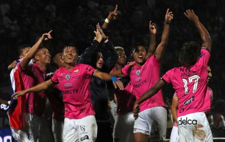 Independiente del Valle se consagró en la Copa Sudamericana, tras vencer 3-1 a Colón.