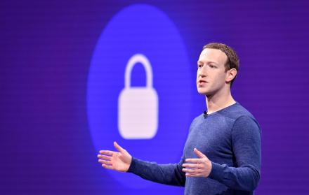 El acuerdo establece un comité de privacidad independiente de la junta directiva de Facebook.