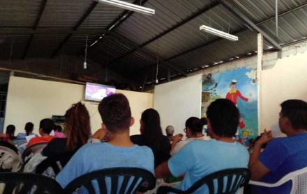 Distracción. El público pudo presenciar los filmes que se transmitieron en la fundación Cleotilde Guerrero. 