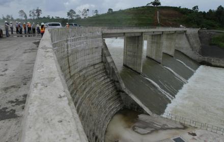 En diciembre de 2018 se conoció que el Proyecto Multipropósito Baba y Carrizal - Chone fue financiado mediante sobornos por parte de la empresa Odebrecht.