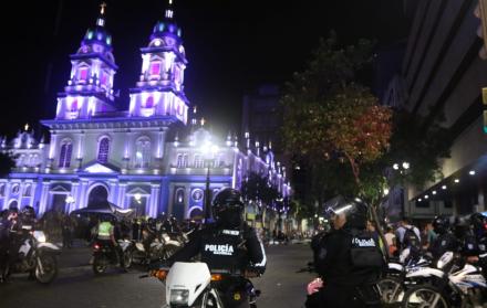 Un nutrido número de manifestantes se concentró en la plaza San Francisco.