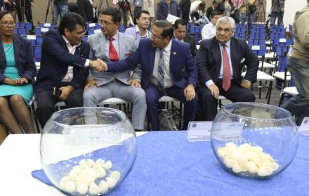 Ubicación. El sorteo se hizo manualmente, utilizando balotas en las que se colocó los nombres de los candidatos.