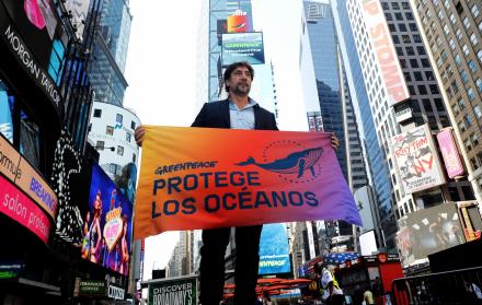 Javier Bardem y Greenpeace piden en Times Square un tratado para los océanos 
