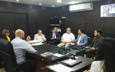 El Comité realizará un análisis detallado de los procesos de contratación para la adquisición de medicamentos e insumos, cuyos estados además serán examinado.