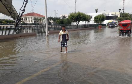 Inundaciones se registran en Samborondón