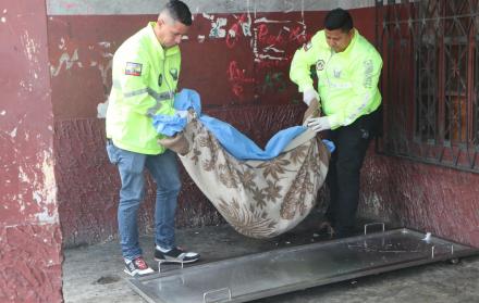 El cuerpo fue abandonado afuera de una tienda, en el oeste del Puerto Principal.