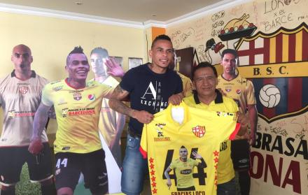 Jonathan Álvez y Ángel Encalada hicieron un pacto antes del Clásico.