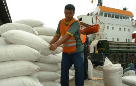 Referencial. Desde el 15 de noviembre se efectuará el período de inscripción para las empresas que quieran exportar arroz a Colombia.