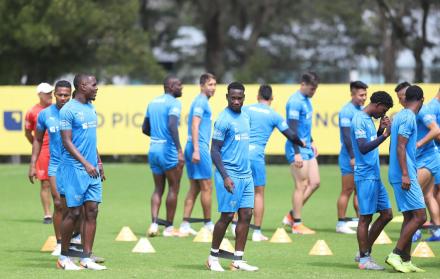 Entrenamiento de Liga de Quito previo a su juego contra Delfín por la Final de ida de la Liga Pro, el entrenamiento se dio en el complejo de Pomasqui.