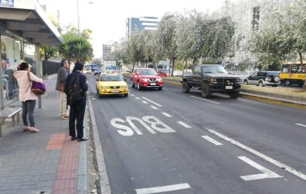 La medida de restricción vehicular se aplicará en Quito mientras duren los trabajos de repavimentación.