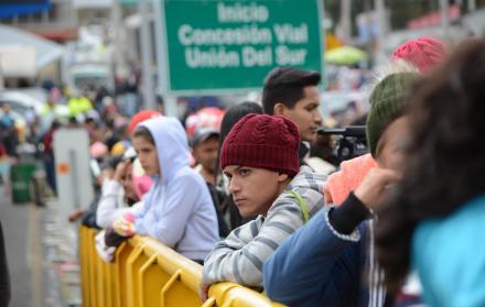 Migrantes venezolanos en la frontera de Ecuador.