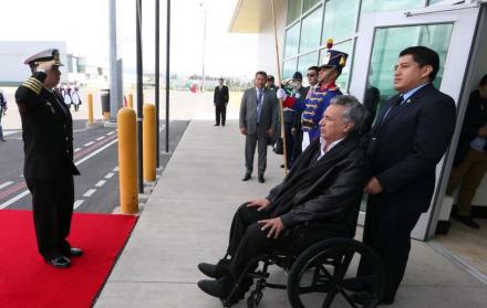 Salida del país. Moreno participará en una cena que ofrece su homólogo peruano, Martín Vizcarra, para iniciar la Cumbre Presidencial.