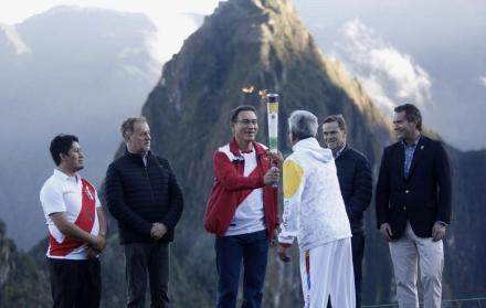 El fuego Panamericano pesa 1,3 kilogramos y mide 63 centímetros.