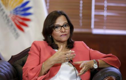 A la titular de la Asamblea Nacional, Elizabeth Cabezas, se la acusa de impedir un proceso de fiscalización en contra del presidente Lenín Moreno.