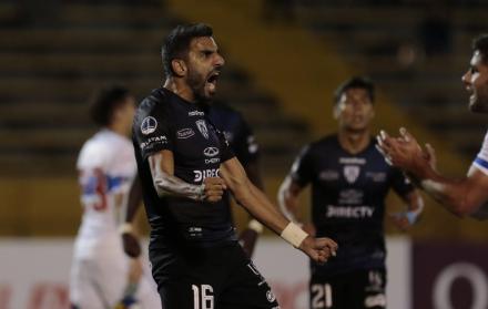 Jugadores de Independiente del Valle celebran las anotaciones.