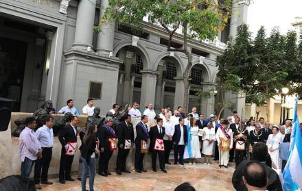 En la reunión, que celebra la gesta heroica, participaron alrededor 30 personas.