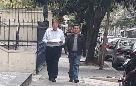Aunque hasta el momento no existe una cifra exacta sobre los daños al patrimonio, el vicealcalde de Quito, Santiago Guarderas, considera que supera el medio millón de dólares.