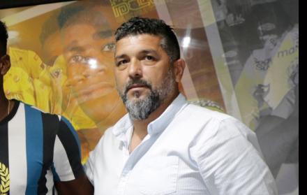 Leonardo Ramos, técnico de Barcelona, explicó los motivos específicos para cada jugador.