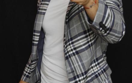 Estrada es presentador de televisión y productor de artistas.