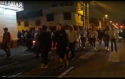 La horda quemó las pertenencias de algunos extranjeros y los obligaron a dejar los lugares donde residían.