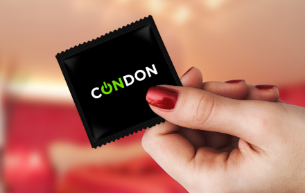 Los directivos de este grupo aseguraron que con la campaña no buscan incitar a los jóvenes a tener relaciones sexuales sino que quieren prepararlos.