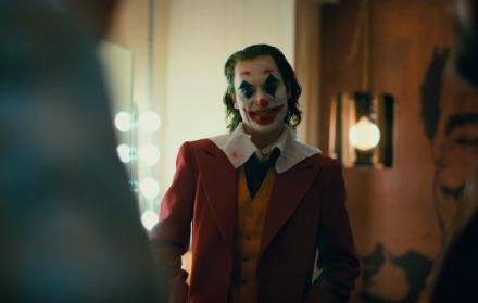 El éxito del Joker, recientemente interpretado por Joaquin Phoenix, trasciende la gran pantalla y se dispara en páginas de contenido para adultos.