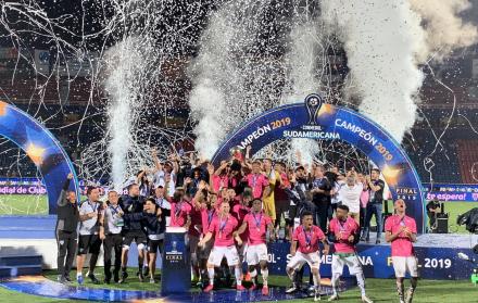 Los rayados, entre los duros de América