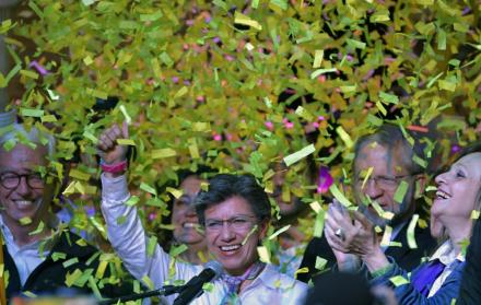 Claudia López es la primera mujer en ganar la alcaldía de Bogotá.
