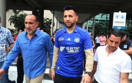 El defensor ya se puso la azul del Ballet.