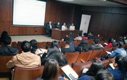 Las charlas reunieron a estudiantes de distintas universidades.