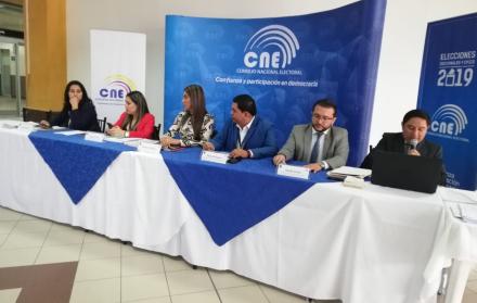 Reinsatalacion de la sesión permanente de escrutinios de ja Junta Provincial de Los Ríos en Quito