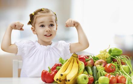 Los frutos secos están especialmente recomendados para los niños que realizan deporte porque son energéticas.