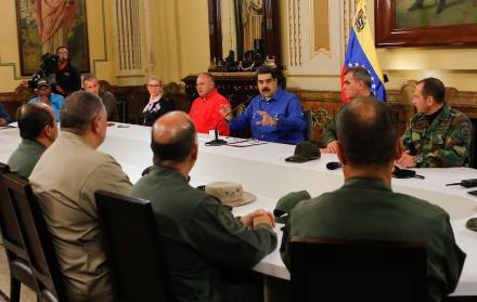 Nicolas Maduro reapareció junto a su equipo de gobierno.