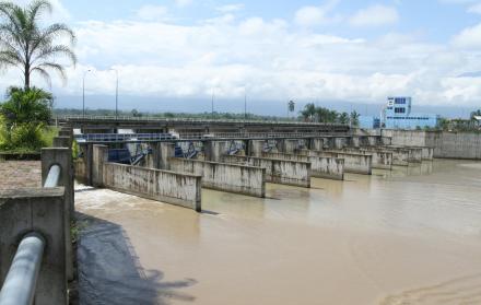 Obras. Los controles fueron edificados entre 2015 y 2016, pero los desbordes continuaron.  