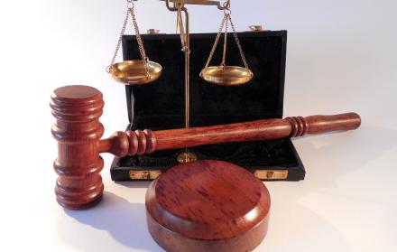 Una vez que el Consejo de Participación apruebe el informe de la Comisión, será enviado a la Asamblea para que fije el día de la posesión.