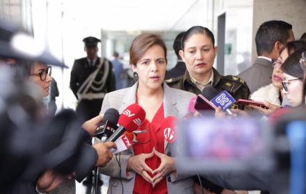 Romo es acusada de incumplimiento de funciones.