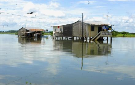 A los tres ríos que este jueves se encontraban en estado de advertencia, se han sumado otros tres: el río Esmeraldas, el San Pablo en Palmar (Los Ríos) y el Portoviejo (en Manabí), explicó el Inamhi en un comunicado.