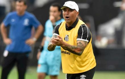 Referencial. El ténico argentino Jorge Sampaoli sería el futuro técnico de la selección nacional.