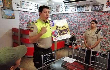 Entre las estrategias a utilizar figuran: sports publicitarios (difundidos en las redes sociales) y afiches colocados en los exteriores de restaurantes y locales comerciales.