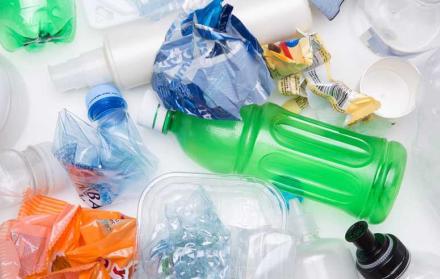 Quito trabaja para eliminar el uso de materiales plásticos de un solo uso.