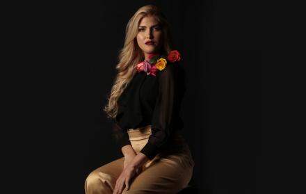 Mía se postuló al certamen vía Internet enviando fotos y videos. Y desde el pasado domingo se encuentra en Tailandia.